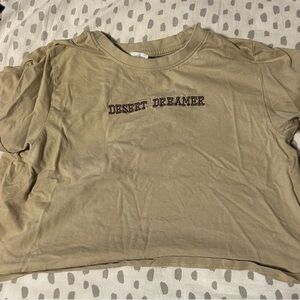 Cropped desert dreamer tshirt.
